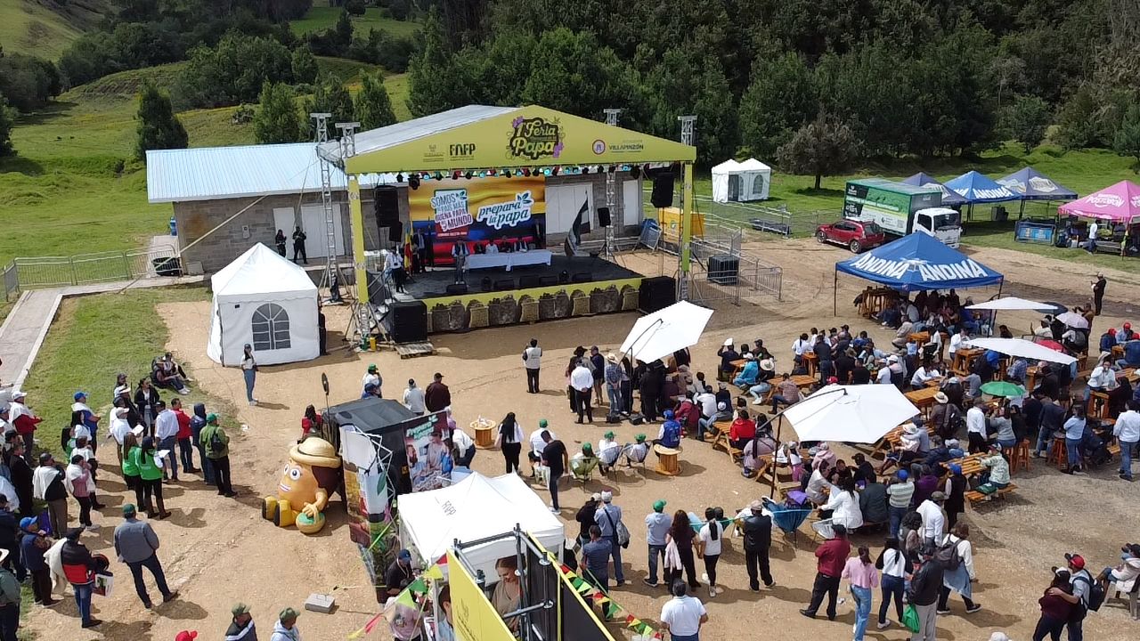 La U.D.C.A participa en la Primera Feria Nacional de la Papa como aliada de innovación y sostenibilidad en el sector agrícola